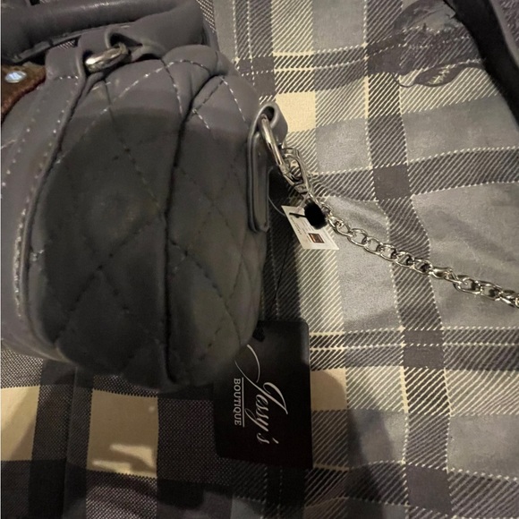 Upcycled Urban Expressions purse - Picture 4 of 7